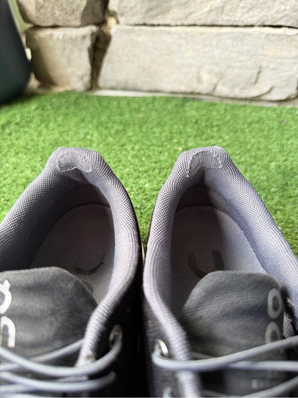 On Cloud 5 Black Lace Up Women’s Sneakers - Picture 10 of 11